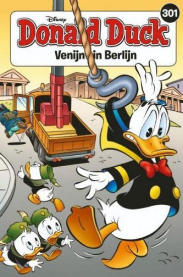 Afbeelding van Donald duck pocket #301 - Venijn in berlijn (SANOMA, zachte kaft)